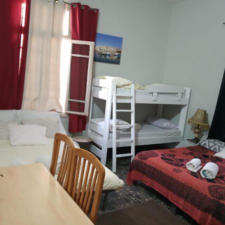 תל אביב Sapir Hostel (Adults Only) מראה חיצוני תמונה