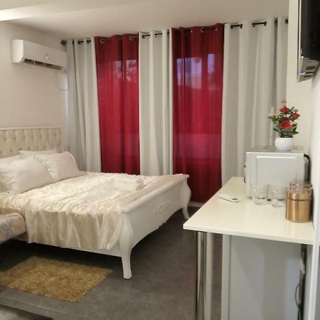 תל אביב Sapir Hostel (Adults Only) מראה חיצוני תמונה