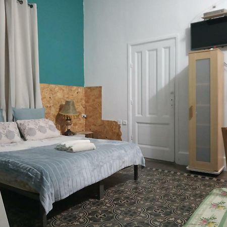 תל אביב Sapir Hostel (Adults Only) מראה חיצוני תמונה