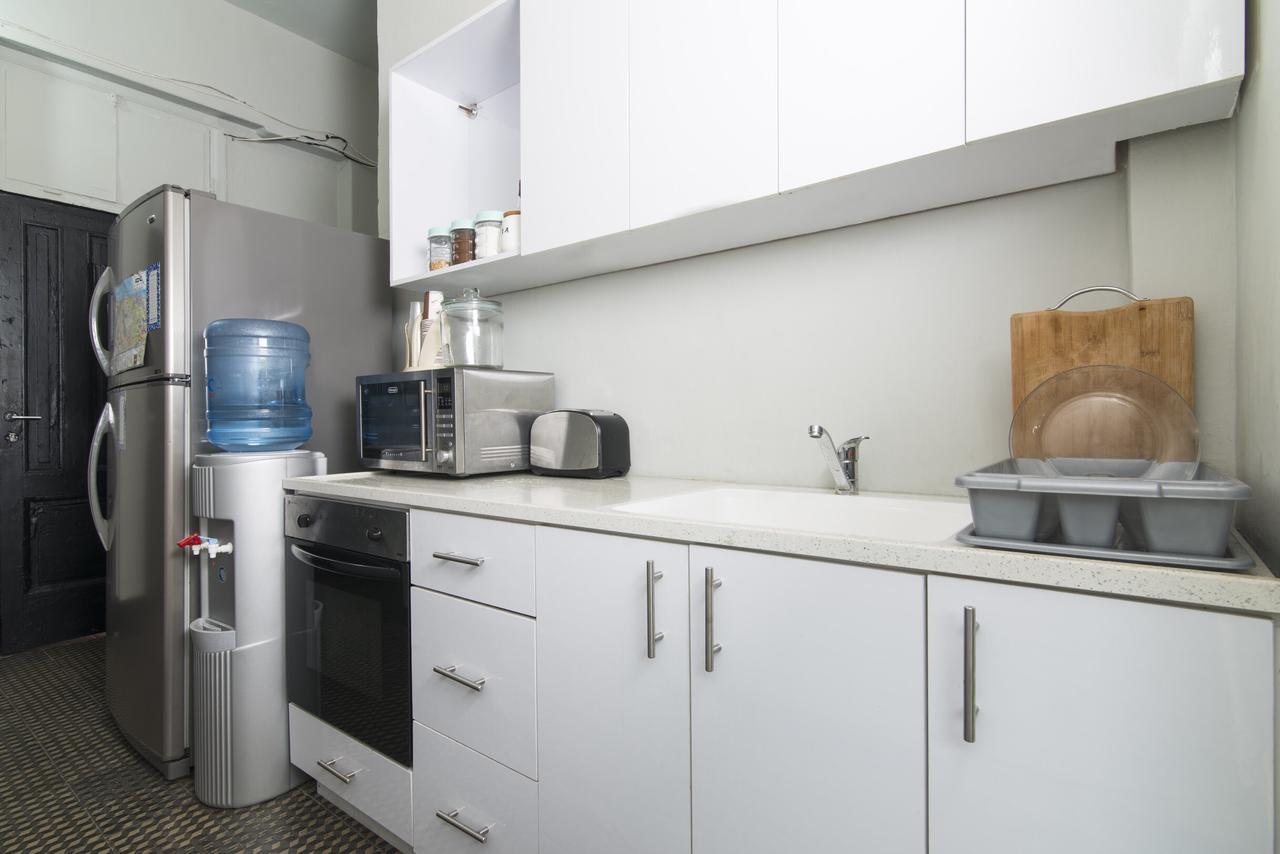 תל אביב Sapir Hostel (Adults Only) מראה חיצוני תמונה