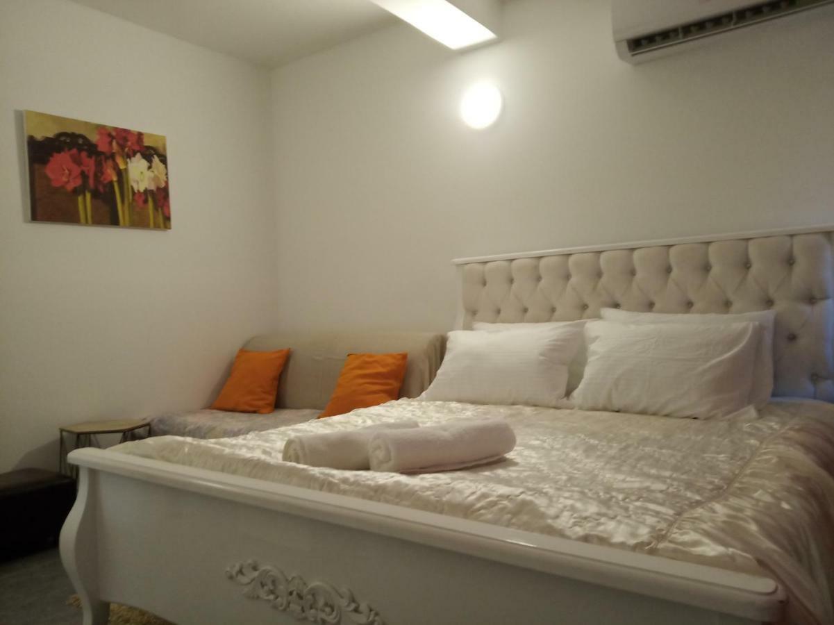 תל אביב Sapir Hostel (Adults Only) מראה חיצוני תמונה